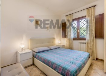 Camera / camera da letto - Semi-detached house Viale Di Castel Porziano
334, Roma - photo 18