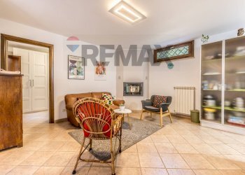 Soggiorno - Semi-detached house Viale Di Castel Porziano
334, Roma - photo 28