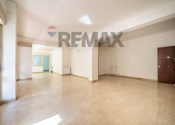 triplo salone - Apartment Via Simone Cuccia
1, Palermo - photo 5