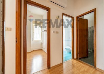 Hall / corridoio - Apartment Via Simone Cuccia
1, Palermo - photo 22