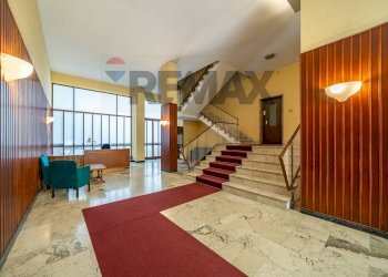 Ricezione / Lobby - Apartment Via Simone Cuccia
1, Palermo - photo 38