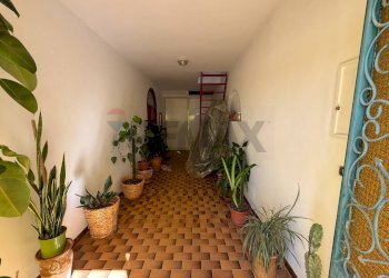 Hall / corridoio - Semi-detached house vico matera, Grassano - photo 2