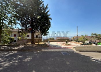 Edificio all\'aperto - Semi-detached house vico matera, Grassano - photo 6
