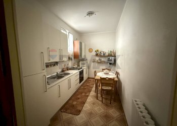 Cucina - Semi-detached house vico matera, Grassano - photo 17
