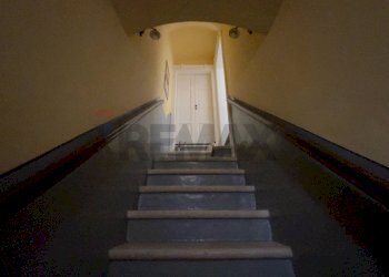 Scale - Apartment Santeramo in Colle - photo 8