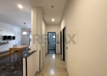 Hall / corridoio - Apartment Santeramo in Colle - photo 3