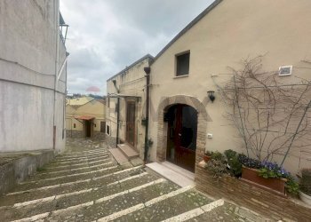 Edificio all\'aperto - Trilocale calata filippo cassola
 
2, Ferrandina - foto 2
