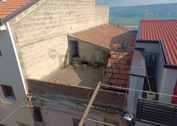 Edificio all\'aperto - Semi-detached house via filzi, Grassano - photo 13