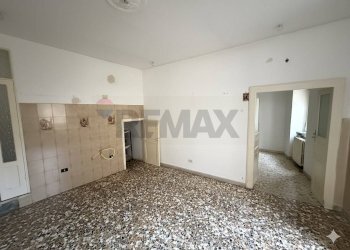 Stanza vuota - Casa semi indipendente via frascati
 
4, Tricarico - foto 4