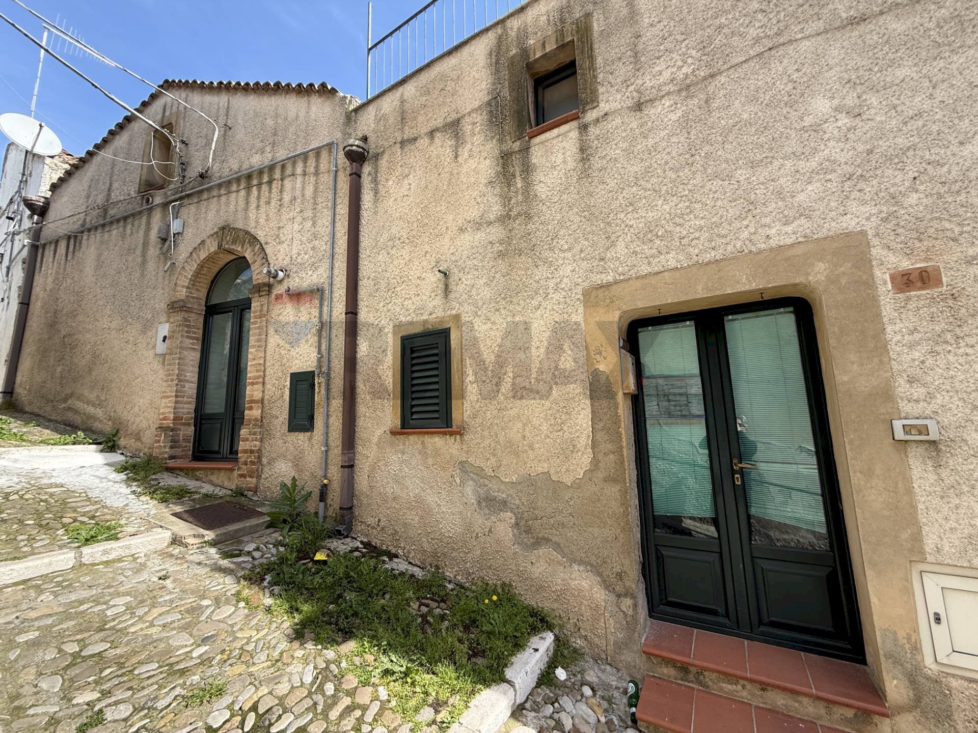 Casa all\'aperto - Semi-detached house vico monteoliveto
 
25, Grassano - photo 1