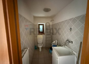 Bagno - Semi-detached house vico monteoliveto
 
25, Grassano - photo 5