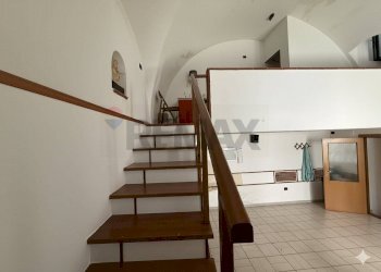 Scale - Semi-detached house vico monteoliveto
 
25, Grassano - photo 10
