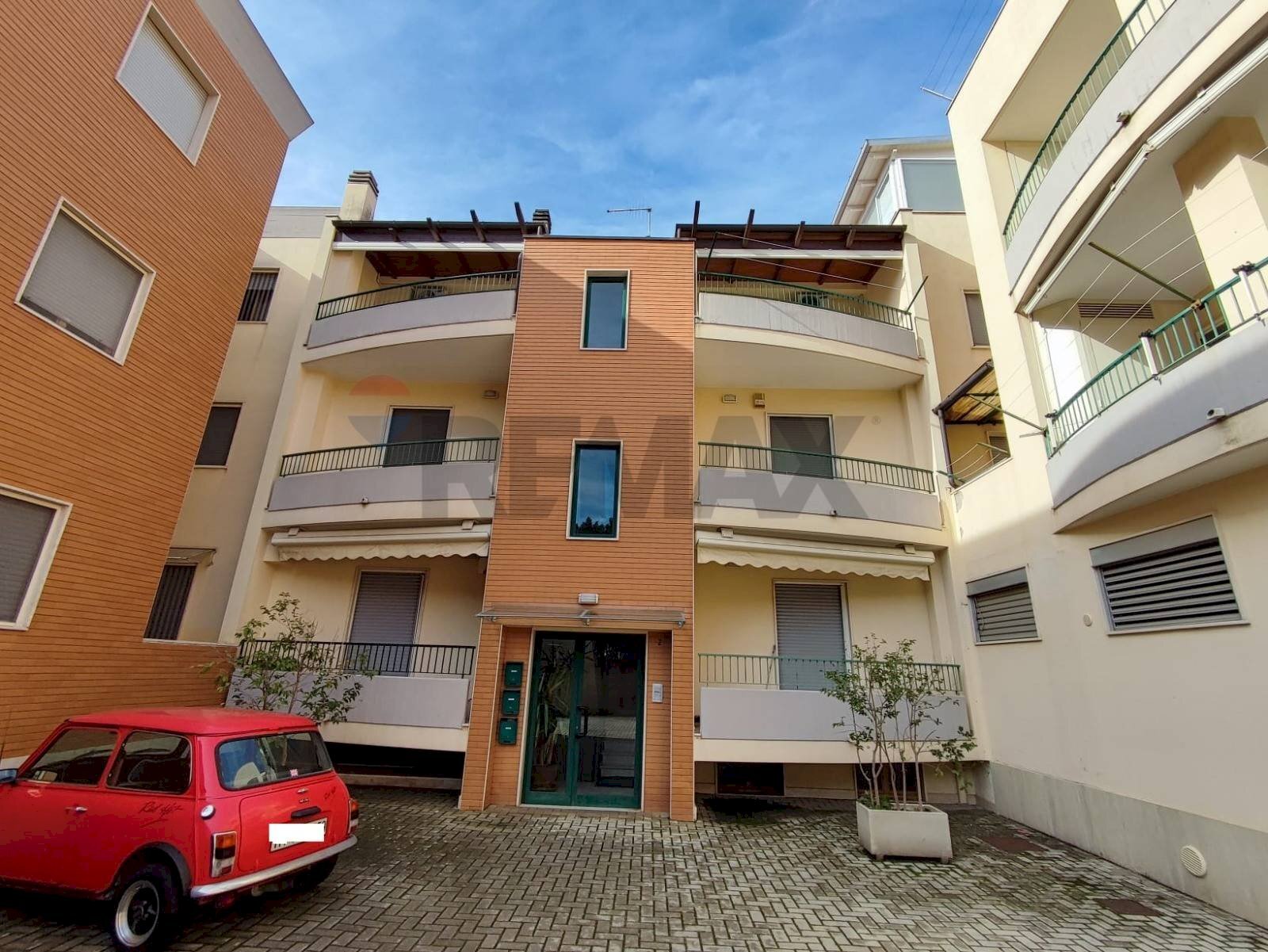 Edificio all\'aperto - Trilocale Matera - foto 1