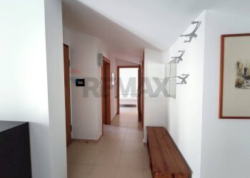 Hall / corridoio - Trilocale Matera - foto 7