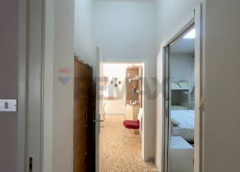 Hall / corridoio - Three-room apartment Ginosa - photo 12