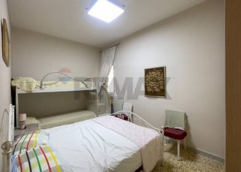 Camera / camera da letto - Three-room apartment Ginosa - photo 14