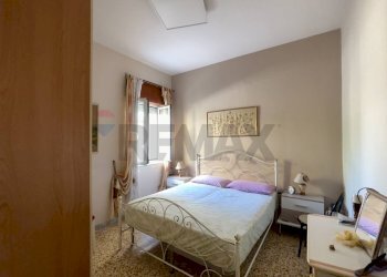 Camera / camera da letto - Three-room apartment Ginosa - photo 17