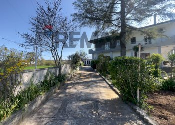 Casa all\'aperto - Semi-detached house Santeramo in Colle - photo 2