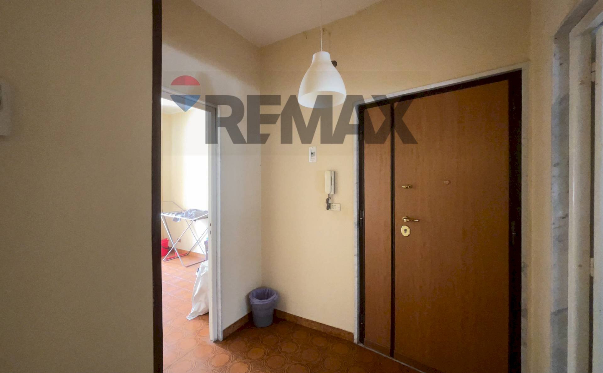 Hall / corridoio - Four-room apartment Santeramo in Colle - photo 3