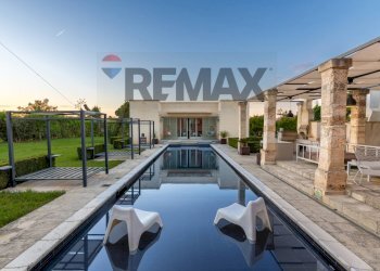 Piscina - Villa Mesagne - foto 48