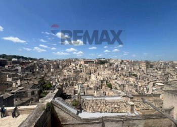 Edificio all\'aperto - Three-room apartment Matera - photo 1