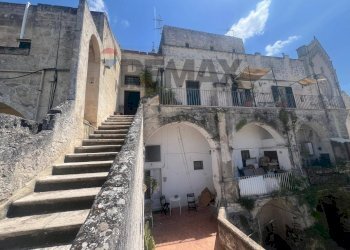 Edificio all\'aperto - Three-room apartment Matera - photo 4