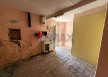 Stanza vuota - Semi-detached house Grassano - photo 3
