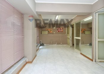 Ricezione / Lobby - Commercial Premises Viale Mario Rapisardi
308, Catania - photo 18