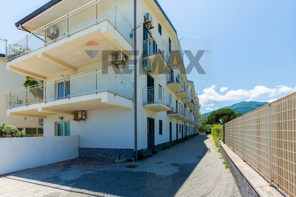 Edificio all\'aperto - Three-room apartment Via Papa Pio XII
 
3, Patti - photo 3