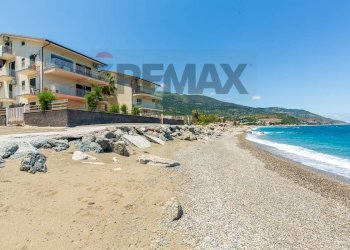 Vista dell\'acqua - Three-room apartment Via Papa Pio XII
 
3, Patti - photo 1