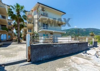 Edificio all\'aperto - Three-room apartment Via Papa Pio XII
 
3, Patti - photo 2