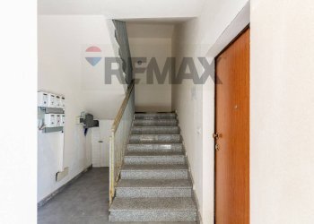 Scale - Three-room apartment Via Papa Pio XII
 
3, Patti - photo 9