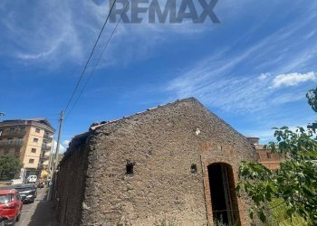 Casa all\'aperto - Independent house Via S. Tenente Vincenzo Saitta
 
72, Randazzo - photo 9