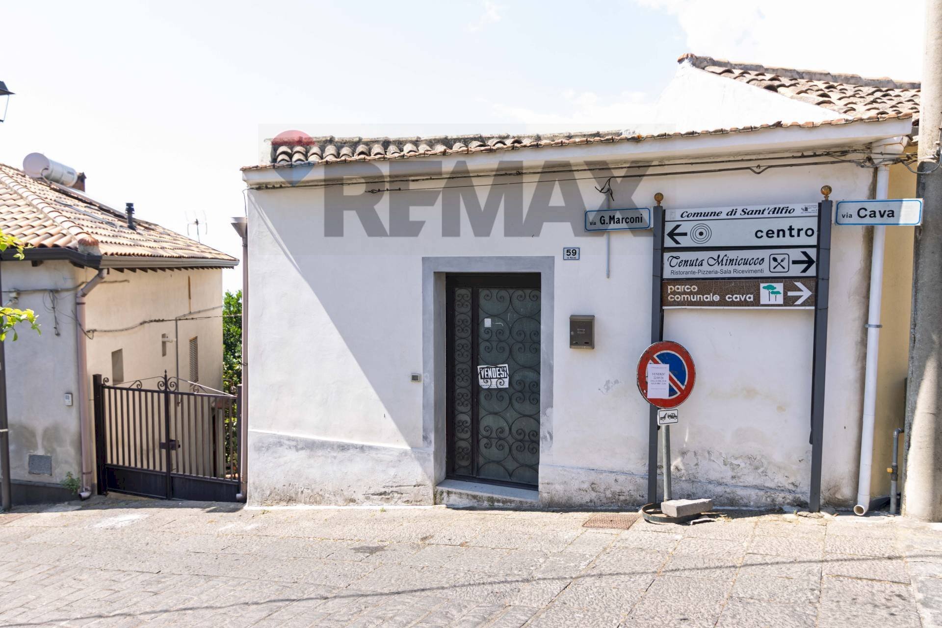 Casa all\'aperto - Casa indipendente Via Guglielmo Marconi
 
59, Sant'Alfio - foto 1