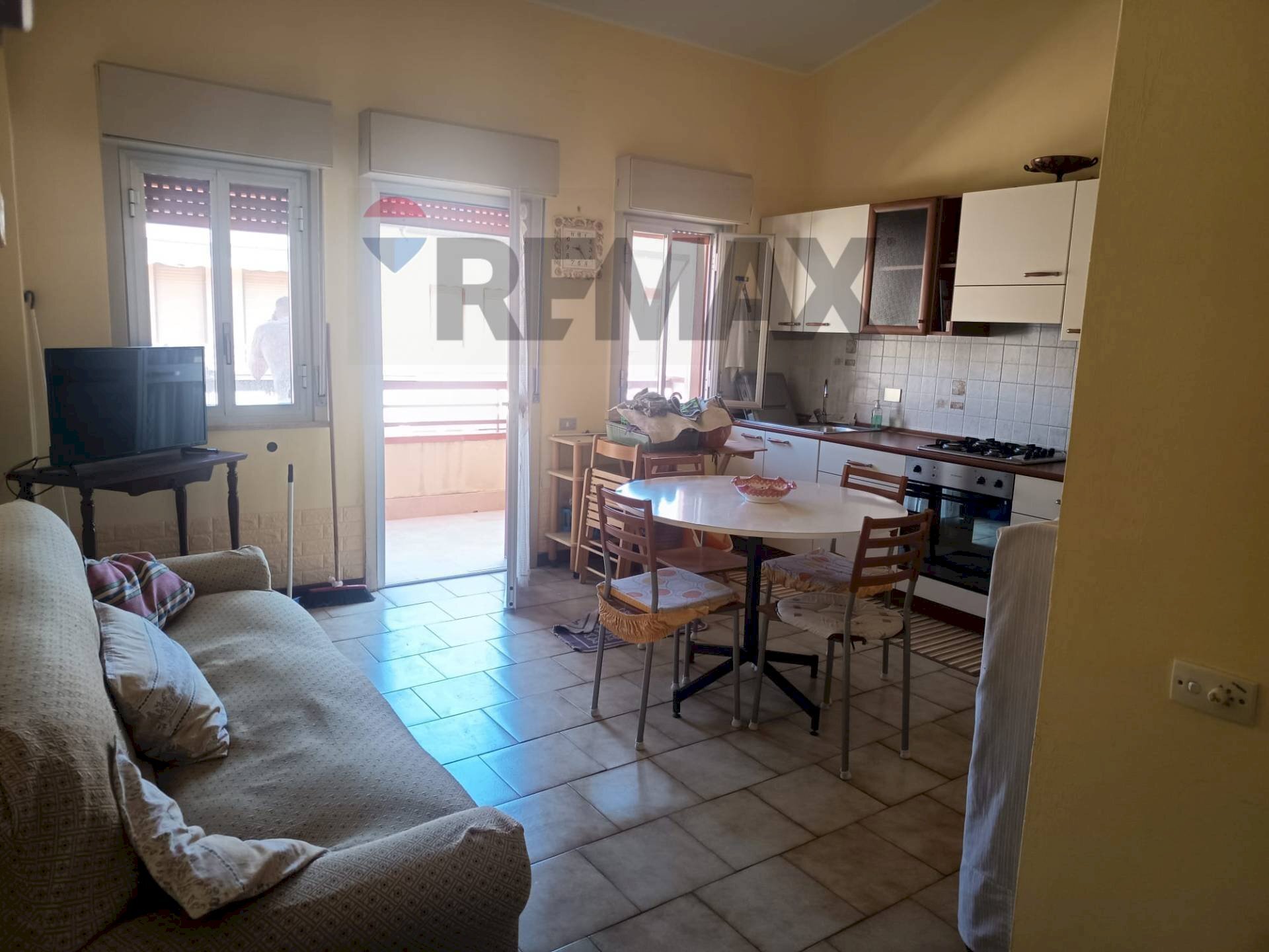 Sala da pranzo - Three-room apartment Via Stazione
 
90, Oliveri - photo 3