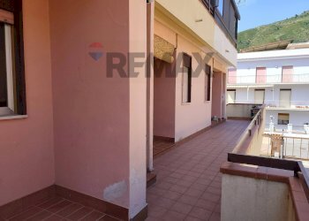 Terrazza - Three-room apartment Via Stazione
 
90, Oliveri - photo 7