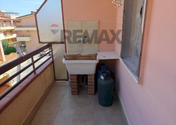 Balcone - Three-room apartment Via Stazione
 
90, Oliveri - photo 4