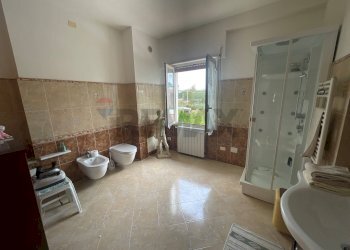 Bagno - Villa Via Piemonte
 
10, Menfi - photo 30