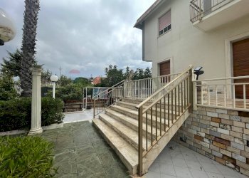 Balcone - Villa Via Piemonte
 
10, Menfi - photo 64
