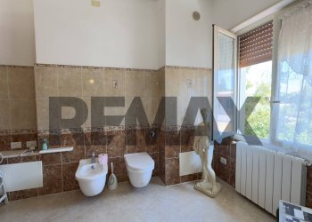 Bagno - Villa Via Piemonte
 
10, Menfi - photo 94