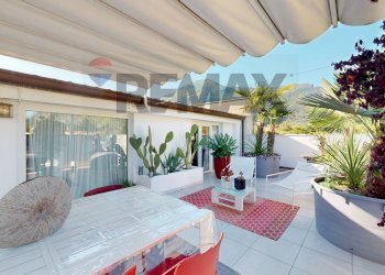 Terrazza - Villa Bifamiliare viale Oberdan
 
39, Camaiore - foto 5