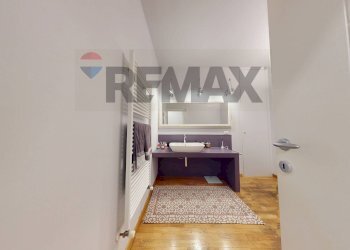 Bagno - Villa Bifamiliare viale Oberdan
 
39, Camaiore - foto 21
