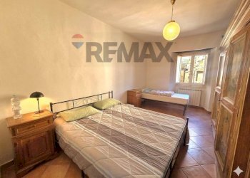 Camera / camera da letto - Four-room apartment Loro Ciuffenna - photo 8