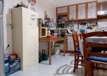 Cucina - Four-room apartment Via Trento, Gravina di Catania - photo 16