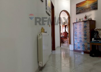 Hall / corridoio - Four-room apartment Via Trento, Gravina di Catania - photo 44