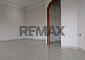 Stanza vuota - Four-room apartment Via Trento
13, Gravina di Catania - photo 26