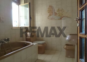 Bagno - Four-room apartment Via Trento
13, Gravina di Catania - photo 51