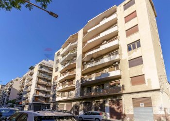 Edificio all\'aperto - Apartment Via Fimia
 
18, Catania - photo 38