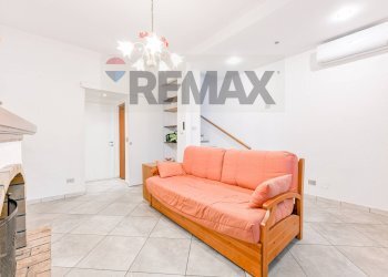 Soggiorno - Villa a Schiera VIA DELL'ABETE
 
38, Segrate - foto 4