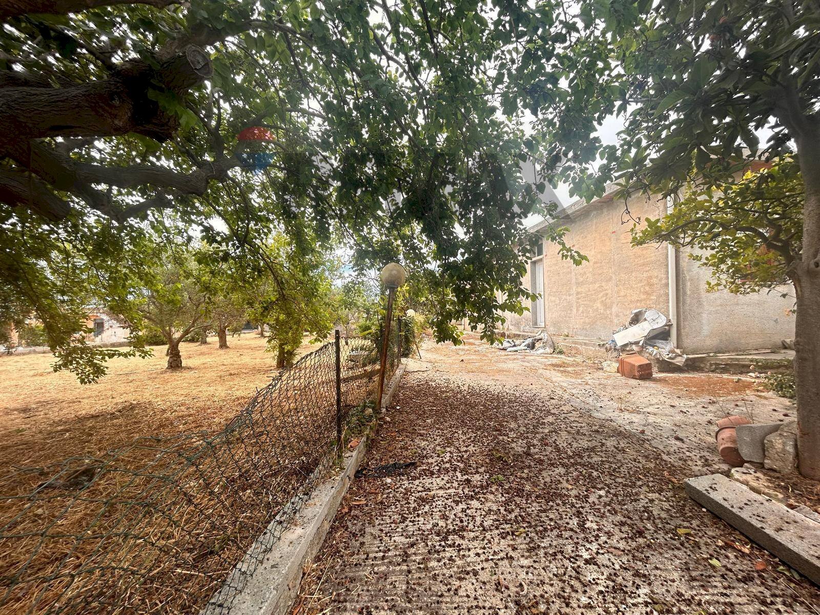 Giardino - Villa RONCO I VIA PAPA PAOLO VI
 
4, Priolo Gargallo - photo 1